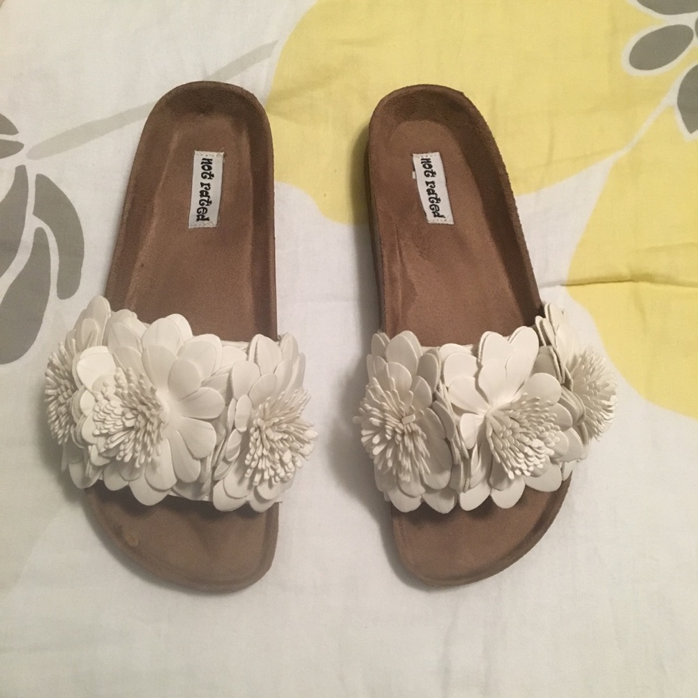 NOT RATED sandal. White cinamon. Size 36.